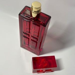 Elizabeth Arden Red Door 1.7 fl oz. 50 mL Eau De Toilette Spray 100 Percent Full